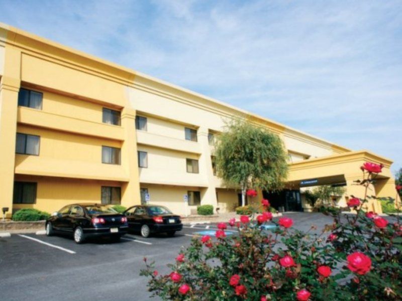 La Quinta By Wyndham Harrisburg Airport Hershey Esterno foto